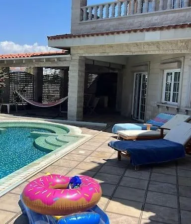 Villa Luxury 3 Bedroom Sea -view *